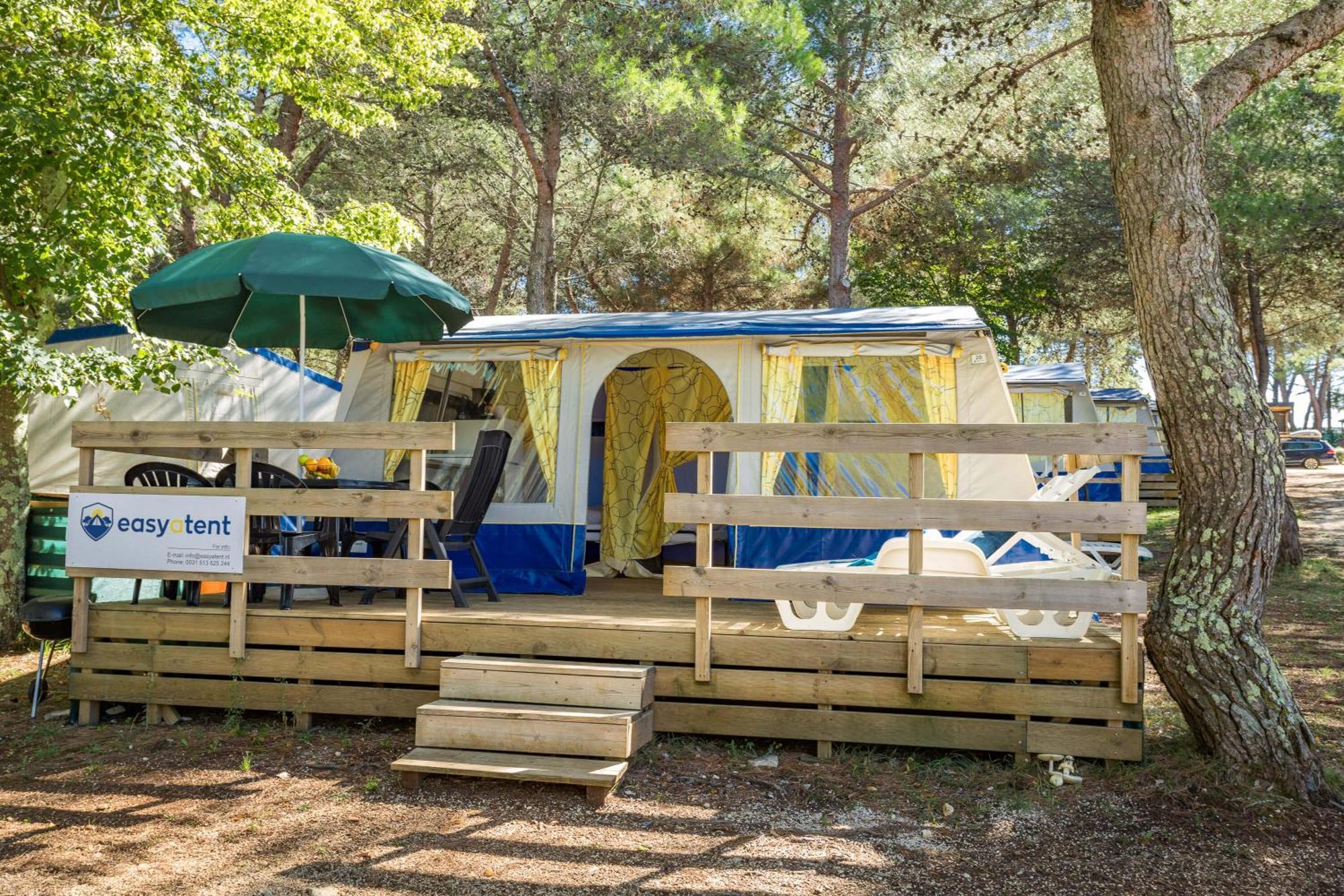 Easyatent Bungalow Tent Lanterna Červar-Porat Quarto foto